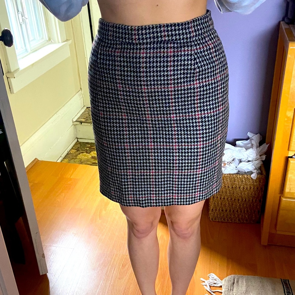 True Vintage Wool Houndstooth Mini